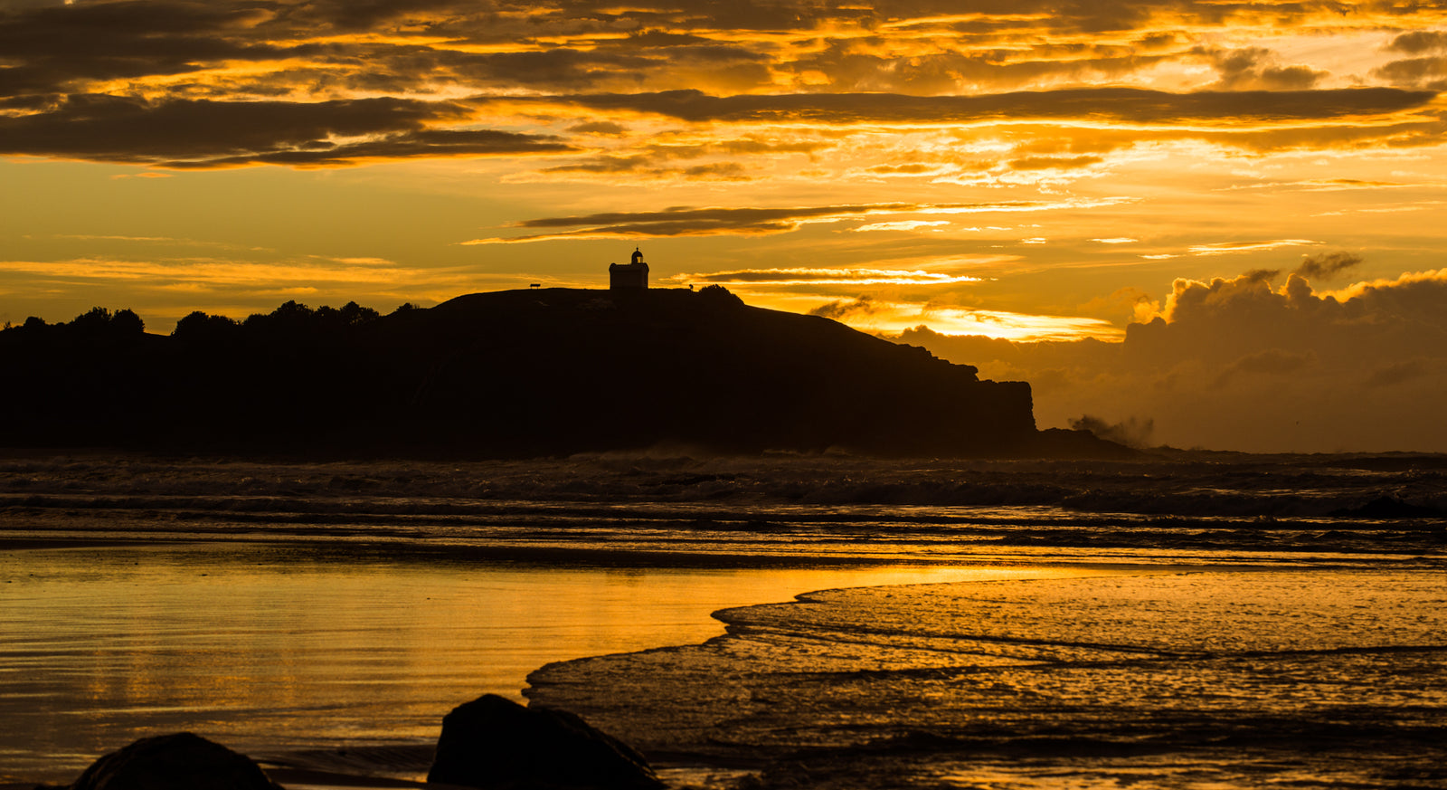 1011 Lighthouse Beach